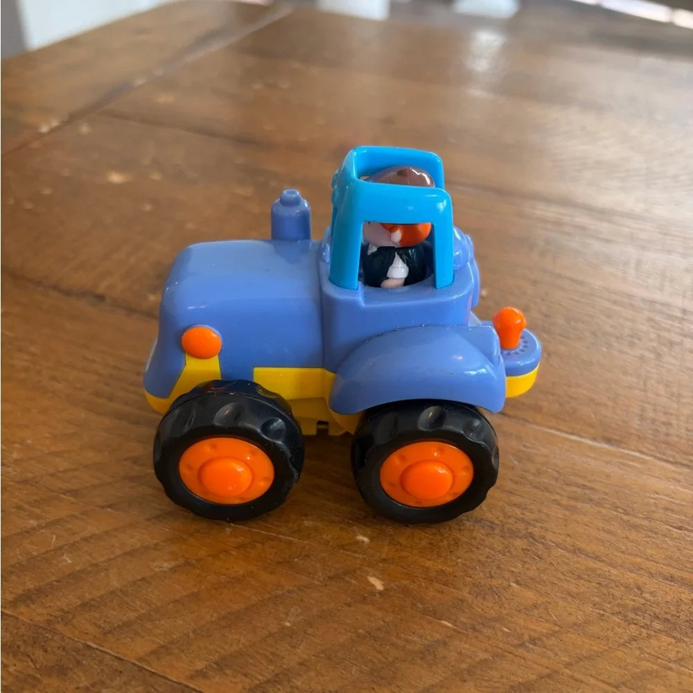 HUILE TOYS Push Powered Tractor Only as is